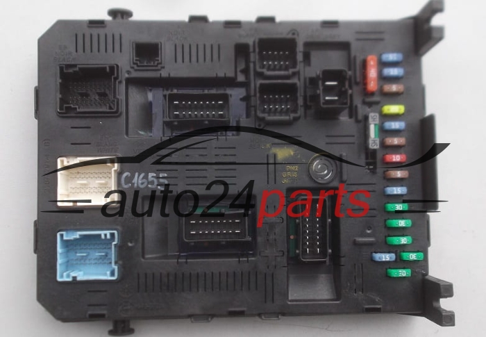 BOITE ELECTRIQUE A RELAIS ET FUSIBLE PEUGEOT 307 96 644 764 80, 9664476480, 281215447A