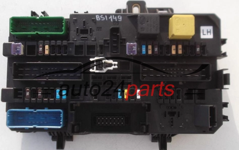 BOITE ELECTRIQUE A RELAIS ET FUSIBLE OPEL ASTRA H ZAFIRA B GM 13 268 286 LH