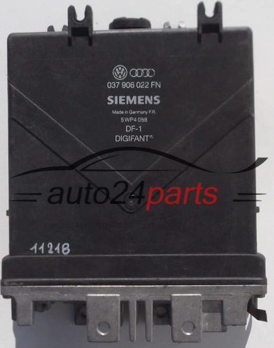 KOMPUTER STEROWNIK SILNIKA VOLKSWAGEN PASSAT SIEMENS 5WP4 088,  037 906 022 FN
