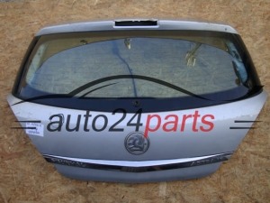 KLAPA TYLNA OPEL ASTRA H  SREBRNA - 137