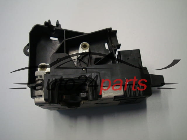 CENTRALNY ZAMEK DRZWI PRAWYCH PRZEDNICH OPEL VECTRA C 13157762 GQ