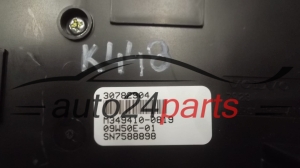 PANEL STEROWANIA RADIEM CD KLIMATRONIKIEM VOLVO 30782904 / 2089210