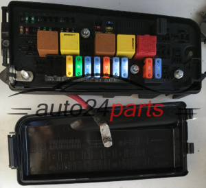 BOITE ELECTRIQUE A RELAIS ET FUSIBLE OPEL VECTRA C SIGNUM 13144711 US, 13 144 711 US, 519068019, 519 068 019, 93177458, 6238048, 62 38 048