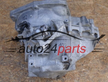 Manualna skrzynia biegów Opel Vectra C Signum F40 55350375