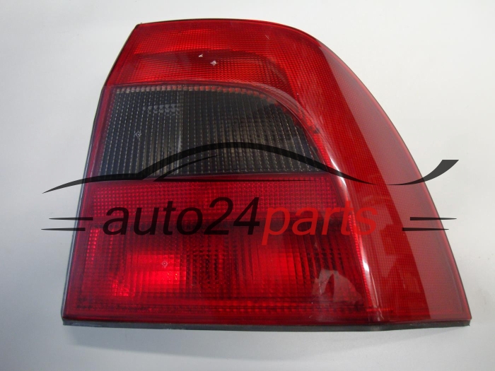 LAMPA TYLNA PRAWA OPEL VECTRA B SEDAN PO LIFCIE