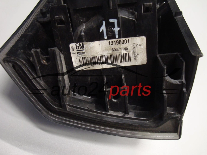 LAMPA TYLNA PRAWA OPEL MERIVA A 13196001 PO LIFCIE
