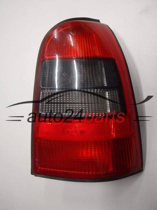 LAMPA TYLNA PRAWA OPEL VECTRA B KOMBI