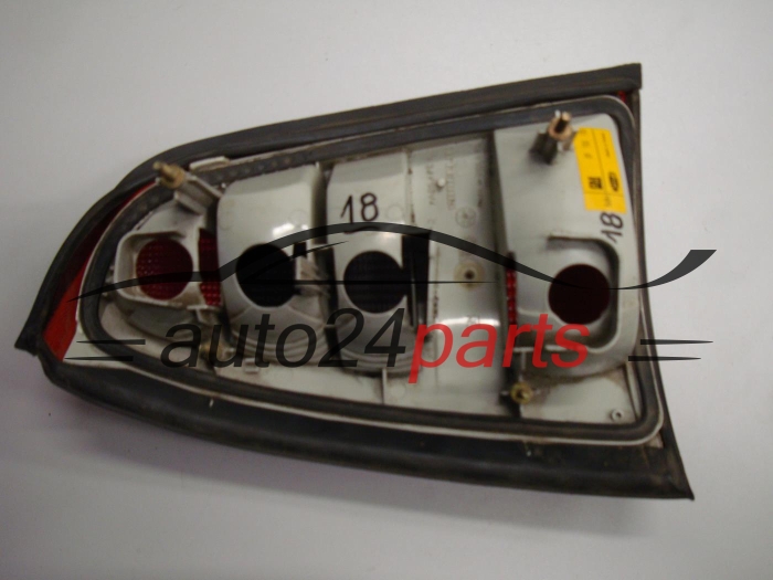 LAMPA TYLNA PRAWA OPEL VECTRA B KOMBI