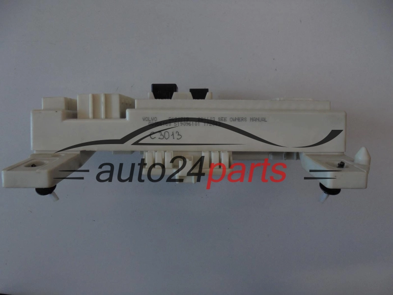 SKRZYNKA BEZPIECZNIKÓW MODUL VOLVO S40 8690719, 519096119