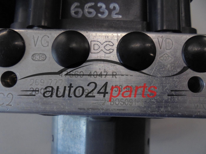 Pompe ABS et calculateur Renault 0265295494 476604047R A4539003910 0265956963