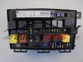 SKRZYNKA ELEKTRYCZNA PRZEKAŻNIKÓW I BEZPIECZNIKÓW MODUŁ NADWOZIA CENTRALKA KOMFORTU BSI OPEL ASTRA H ZAFIRA B 1.9 CDTI 13 285 621, 13285621 LZ, 5DK 009 464-70