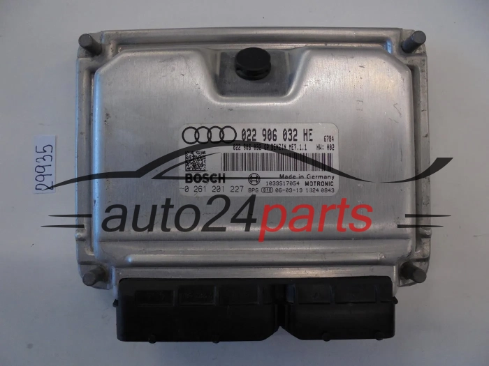 Centralina motore  AUDI 0261201227 022906032HE ME7.1.1
