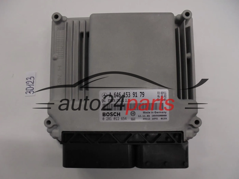 Centralina do motor   MERCEDES BENZ 0281011654 A6461539179 CR3.41