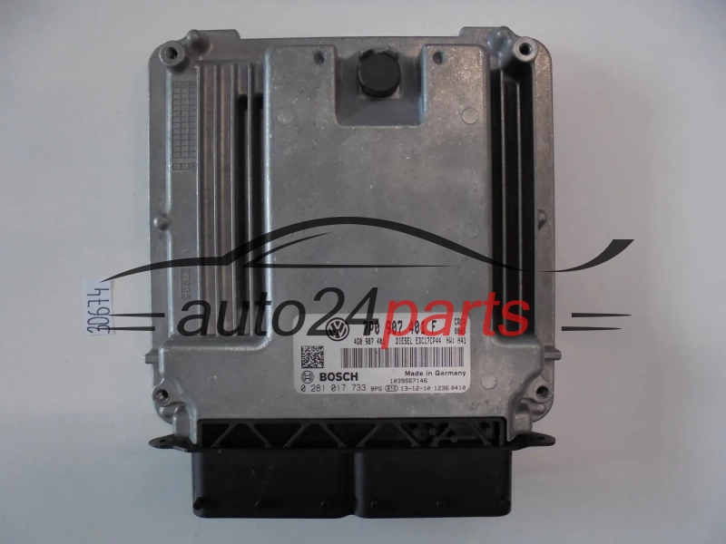 KOMPUTER STEROWNIK SILNIKA VOLKSWAGEN 0281017733 7P0907401F EDC17CP44