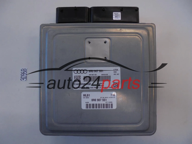 CALCULATEUR MOTEUR  AUDI 8R0907551 5WP46823 05