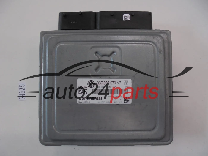 Sterownik silnika Volkswagen Beetle 1.2 TSI 5WP44743 03F906070AB