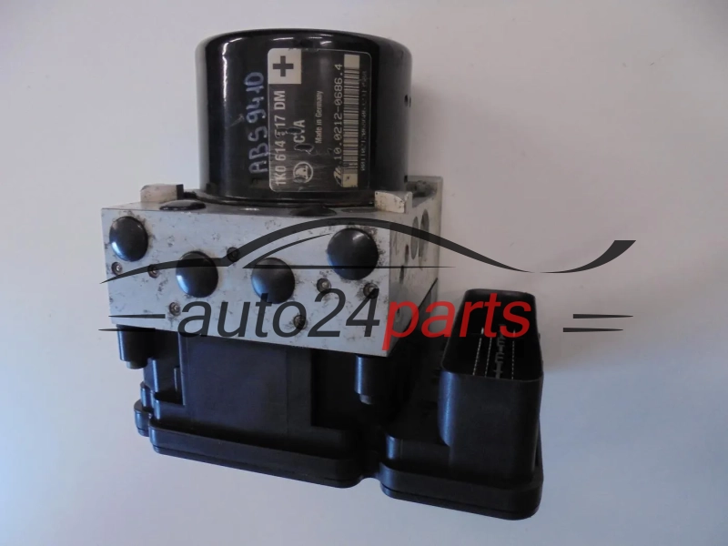 Pompe ABS et calculateur VOLKSWAGEN 1K0614517DM 1K0907379BJ