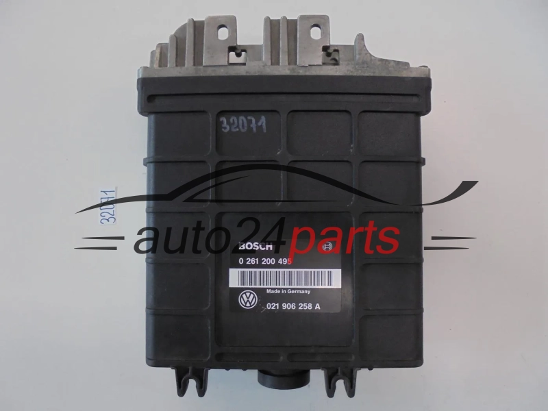Sterownik silnika VOLKSWAGEN GOLF BOSCH 0261200495 021906258A -