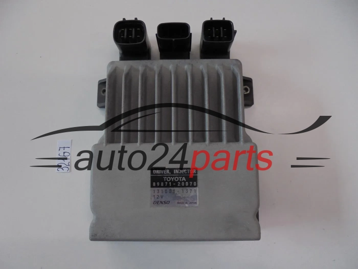 Komputer sterownik moduł wtrysków Toyota Avensis 2.0 8987120070 1310001371