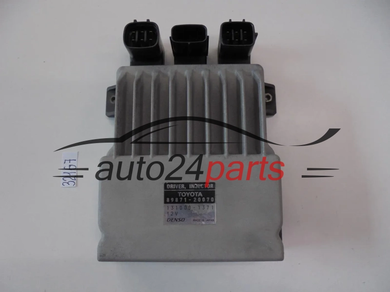 Komputer sterownik moduł wtrysków Toyota Avensis 2.0 8987120070 1310001371