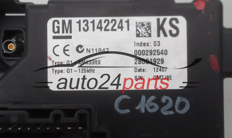 SKRZYNKA ELEKTRYCZNA PRZEKAŻNIKÓW I BEZPIECZNIKÓW MODUŁ NADWOZIA CENTRALKA KOMFORTU BSI OPEL CORSA D 13142241 KS DELPHI 28084929, 000292540