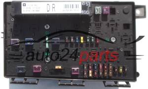 SKRZYNKA ELEKTRYCZNA PRZEKAŻNIKÓW I BEZPIECZNIKÓW MODUŁ NADWOZIA CENTRALKA KOMFORTU BSI OPEL ASTRA H GM 13 181 652 DR, 13181652 DR, HELLA 5DK 008 668-02, 5DK008668-02, 5DK00866802 