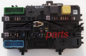 ELEKTRISCHER KASTEN SICHERUNGKASTEN SICHERUNG UND RELAIS STROMKASTEN RELAISKASTEN OPEL ASTRA H ZAFIRA B 1.7 CDTI GM 13 180 774 DK