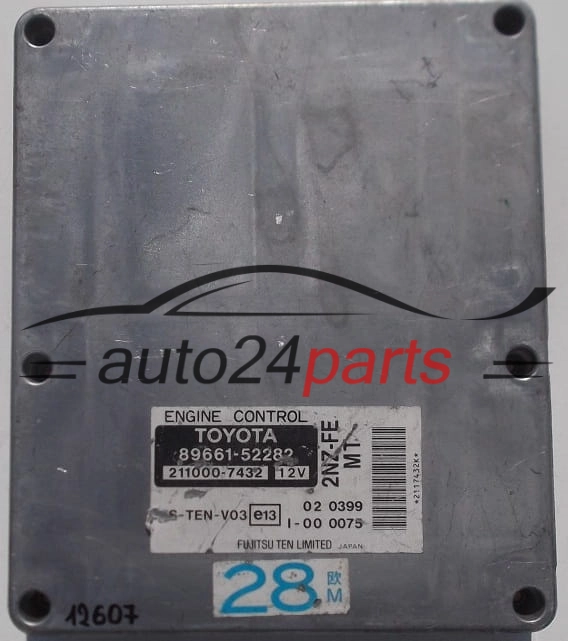 CALCULATEUR MOTEUR TOYOTA YARIS VERSO FUJITSU 211000-7432, 89661-52282