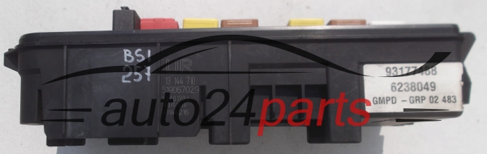Central do sistema elétrico com caixa de relés e fusíveis, central de controle modul BSI OPEL VECTRA C SIGNUM GM 13 144 710 UR
