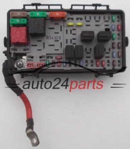 SKRZYNKA ELEKTRYCZNA PRZEKAŻNIKÓW I BEZPIECZNIKÓW MODUŁ NADWOZIA CENTRALKA KOMFORTU BSI PRZEDNIA OPEL CORSA D 2006-, 13217387 EA