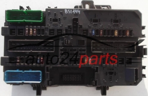 BOITE ELECTRIQUE A RELAIS ET FUSIBLE OPEL ASTRA H ZAFIRA B 13 145 014 CA