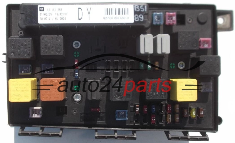 BOITE ELECTRIQUE A RELAIS ET FUSIBLE OPEL GM 13 181 658 DY HELLA 5DK 008 668-31