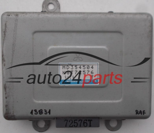KOMPUTER STEROWNIK SILNIKA MITSUBISHI PAJERO MD354504, K8T72576 - 13831