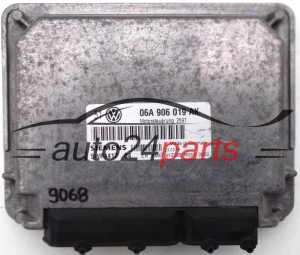 CENTRALINA MOTORE VOLKSWAGEN GOLF BORA 1.6 AKL, SIEMENS 5WP4417 04, 5WP441704, 06A 906 019 AK, 06A906019AK