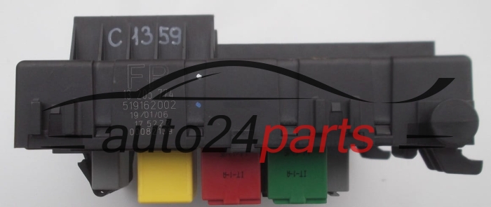 CAJA ELECTRICA DE FUSIBLES Y RELES OPEL VECTRA C SIGNUM TRASERA 13205774 FP, 93186630, 6237161, 62 37 161